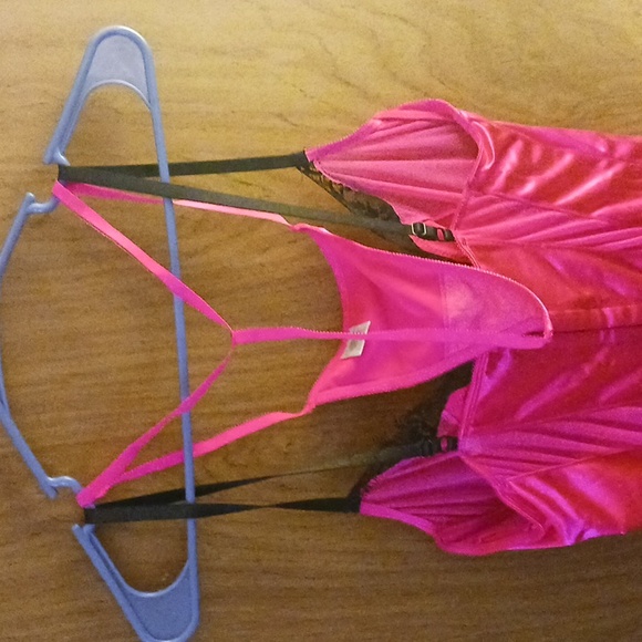 DREAMGIRL GARTER BELT BABYDOLL NWT, 1X/2X,PINK, W/PANTIES, VALENTINES DAY - Picture 3 of 7